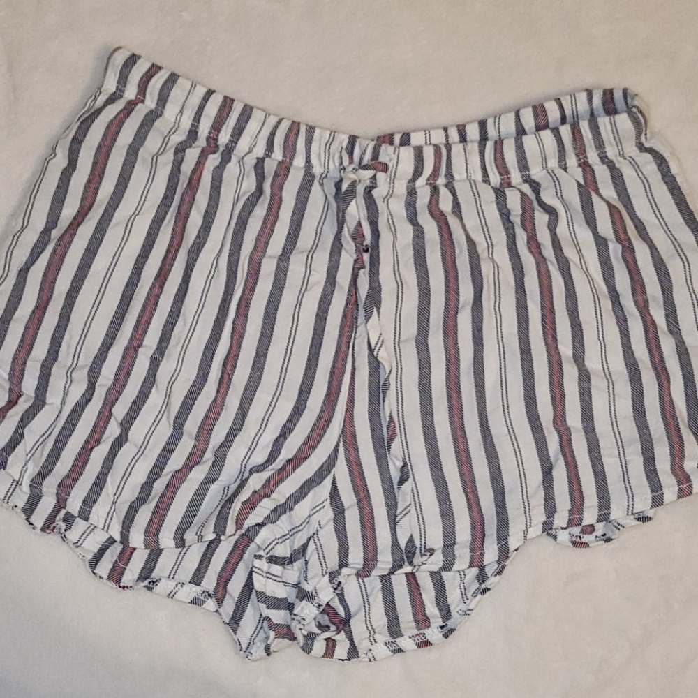 Ivy and Main Striped Lounge Shorts Medium